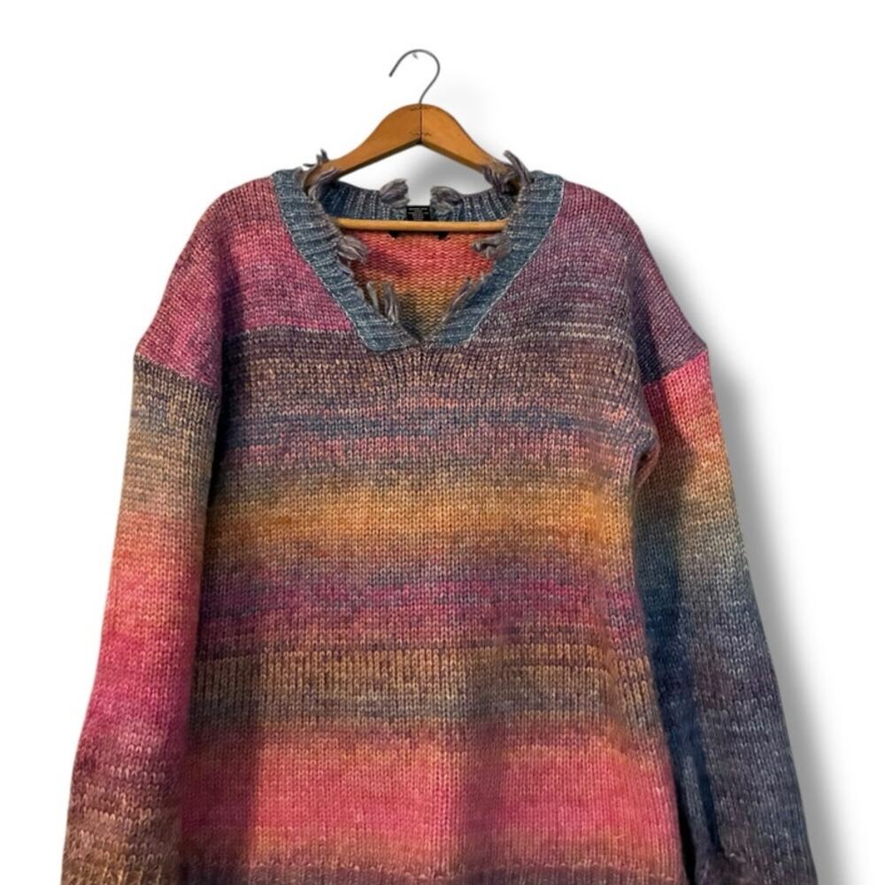 Sabrina Lauren distressed rainbow chunky knit sweater - Picture 5 of 6